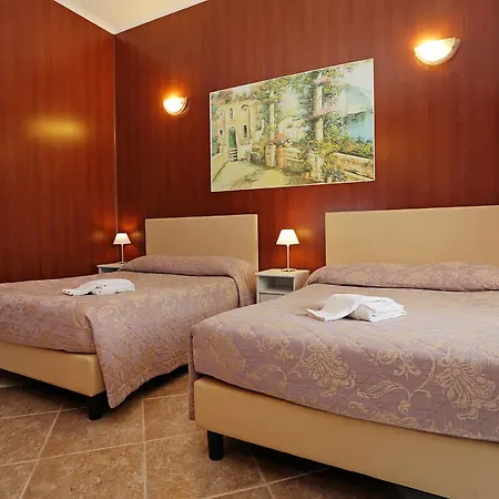 מלון Houspitality Flowers רומא